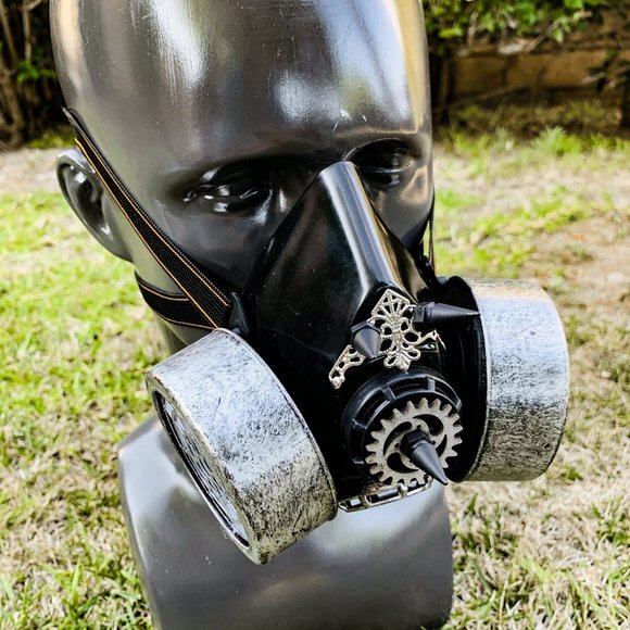 Steampunk Halloween Cosplay Costume Party Silver Mask For Men and Women - Picture 3 of 4